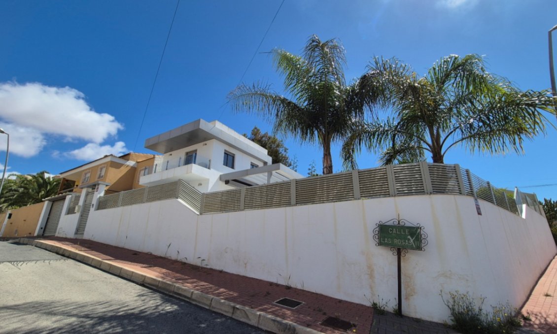 Segunda mano - Villa -
Torrevieja - Costa Blanca