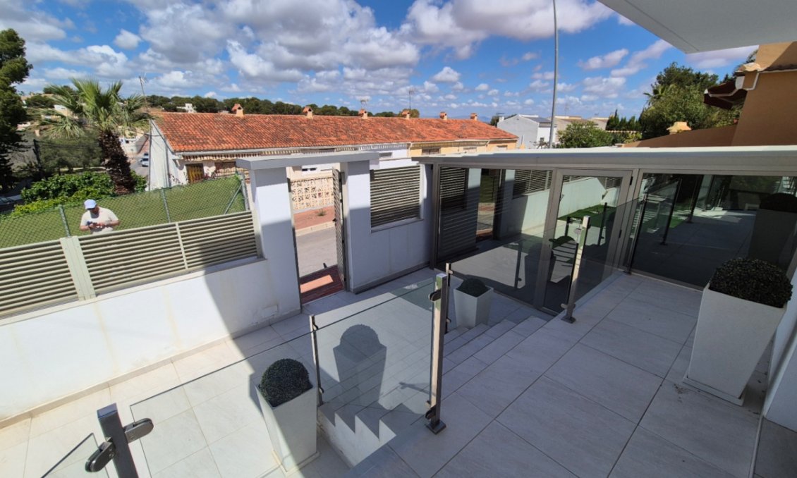 Segunda mano - Villa -
Torrevieja - Costa Blanca