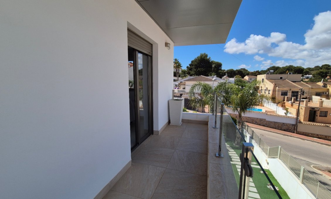 Segunda mano - Villa -
Torrevieja - Costa Blanca