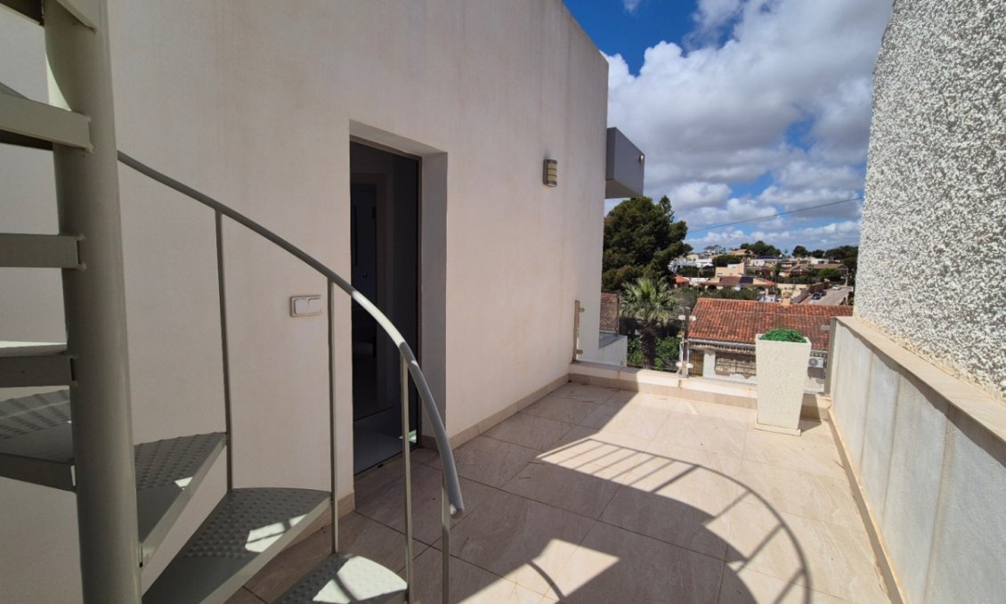 Segunda mano - Villa -
Torrevieja - Costa Blanca