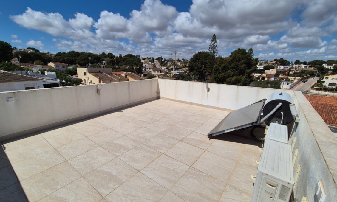 Segunda mano - Villa -
Torrevieja - Costa Blanca