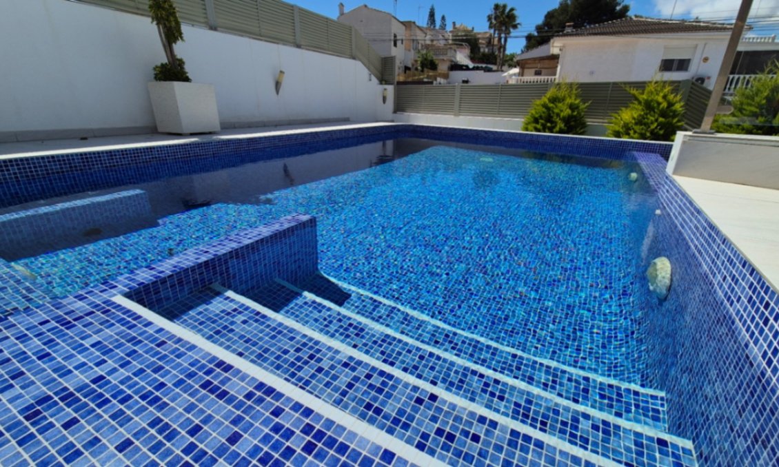 Segunda mano - Villa -
Torrevieja - Costa Blanca