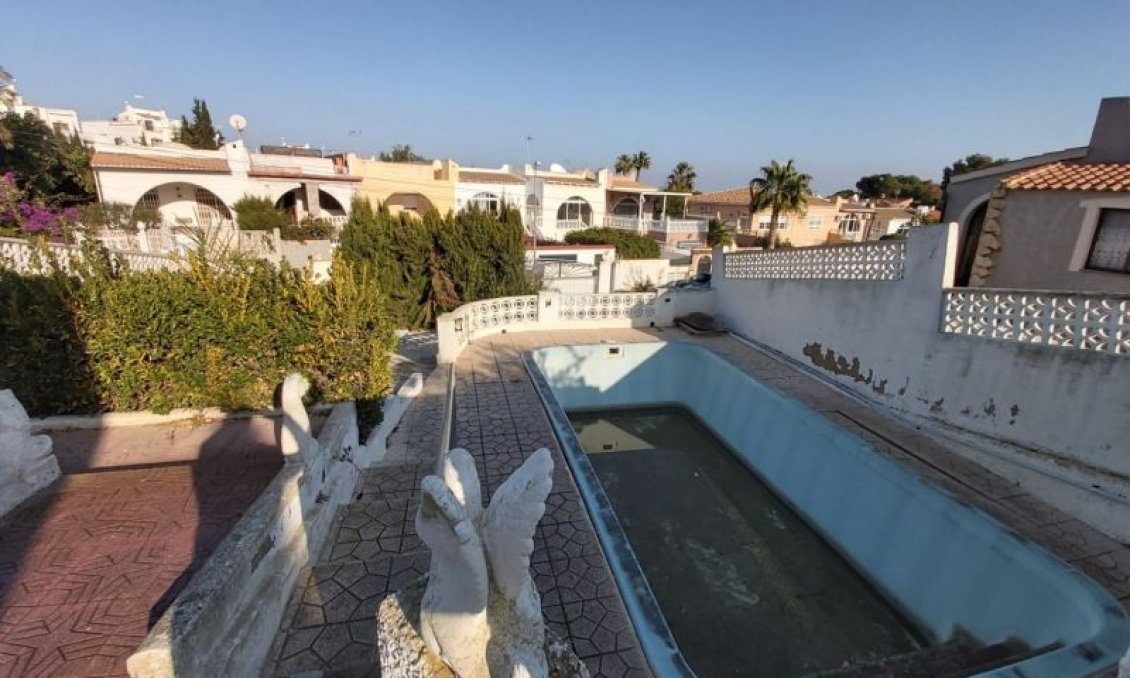 Segunda mano - Villa -
Torrevieja - Costa Blanca