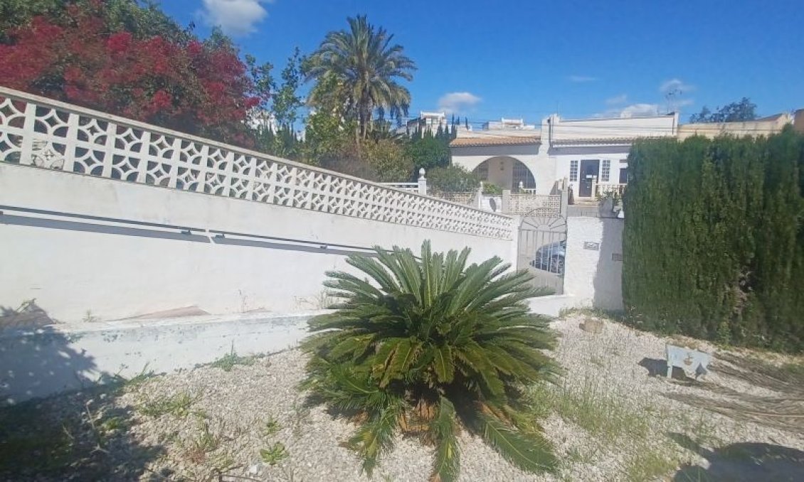 Segunda mano - Villa -
Torrevieja - Costa Blanca