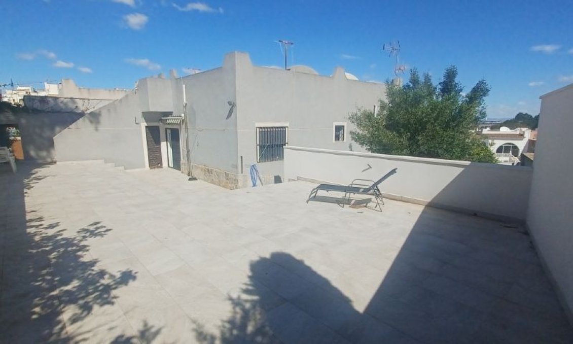 Segunda mano - Villa -
Torrevieja - Costa Blanca