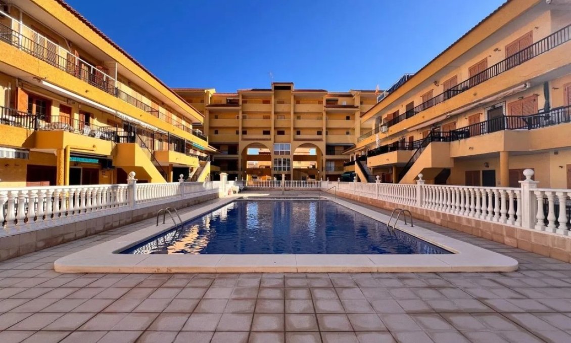 Segunda mano - Apartamento -
La Mata - Costa Blanca
