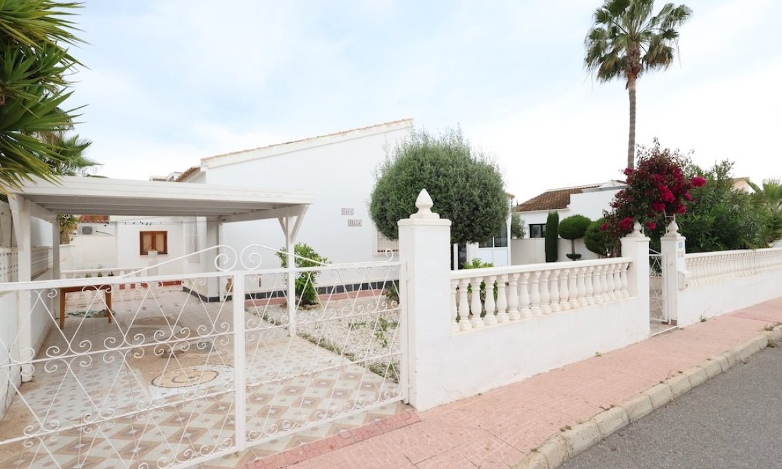 Wiederverkauf - Villa -
La Florida - Inland