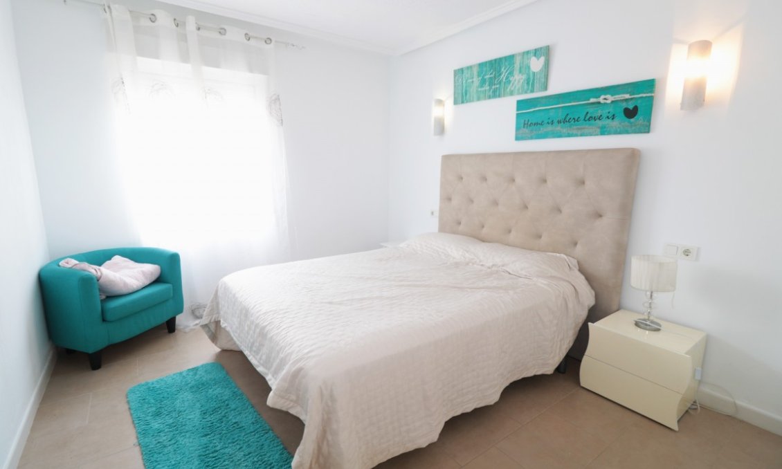Segunda mano - Apartamento -
Playa del Cura - Costa Blanca