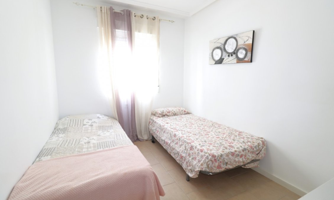 Segunda mano - Apartamento -
Playa del Cura - Costa Blanca