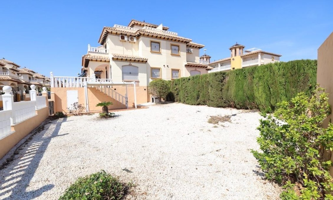 Segunda mano - Semi Detached -
Cabo Roig - Costa Blanca