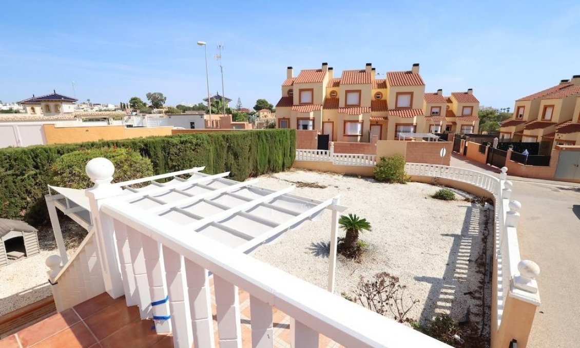 Segunda mano - Semi Detached -
Cabo Roig - Costa Blanca