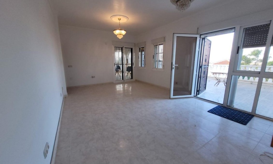 Segunda mano - Villa -
Ciudad Quesada - Costa Blanca