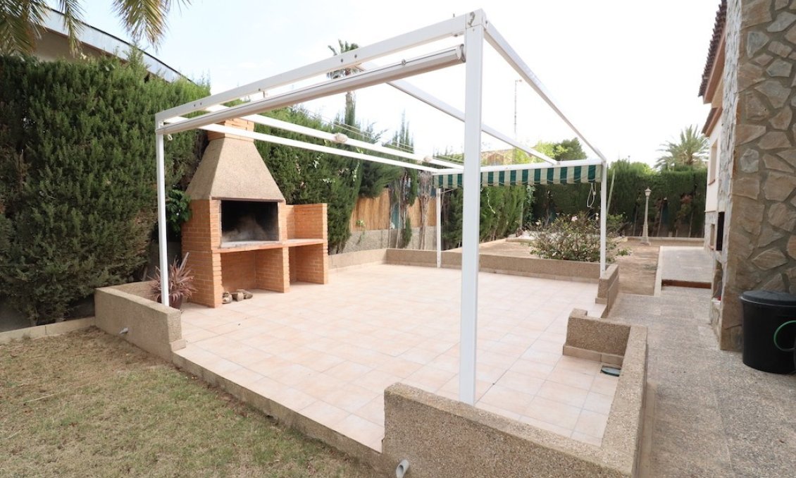Segunda mano - Villa -
Mil Palmeras - Costa Blanca