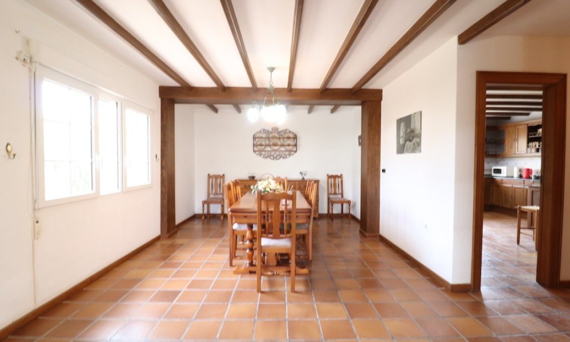 Segunda mano - Villa -
Mil Palmeras - Costa Blanca