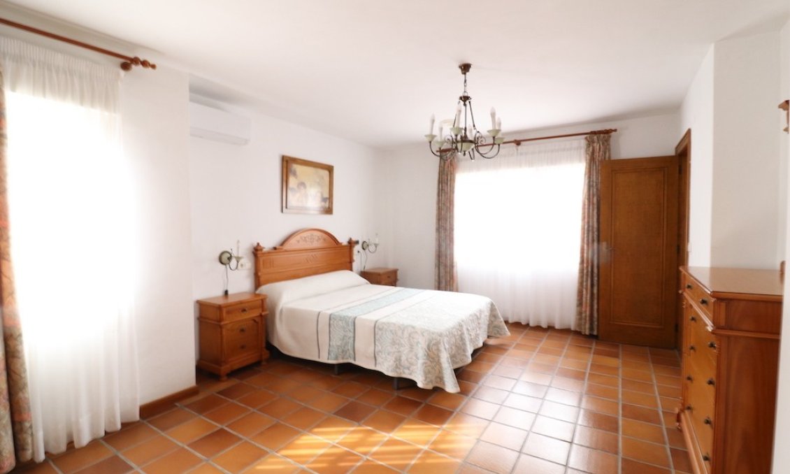 Segunda mano - Villa -
Mil Palmeras - Costa Blanca