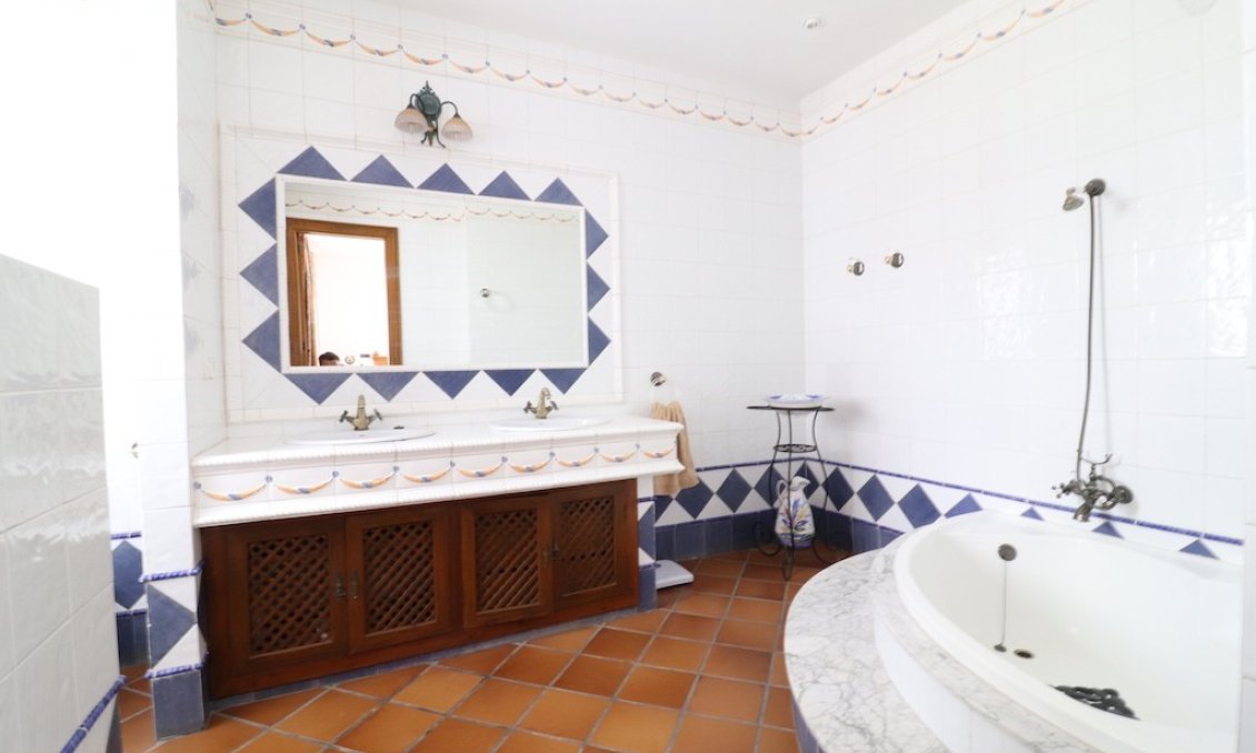 Segunda mano - Villa -
Mil Palmeras - Costa Blanca