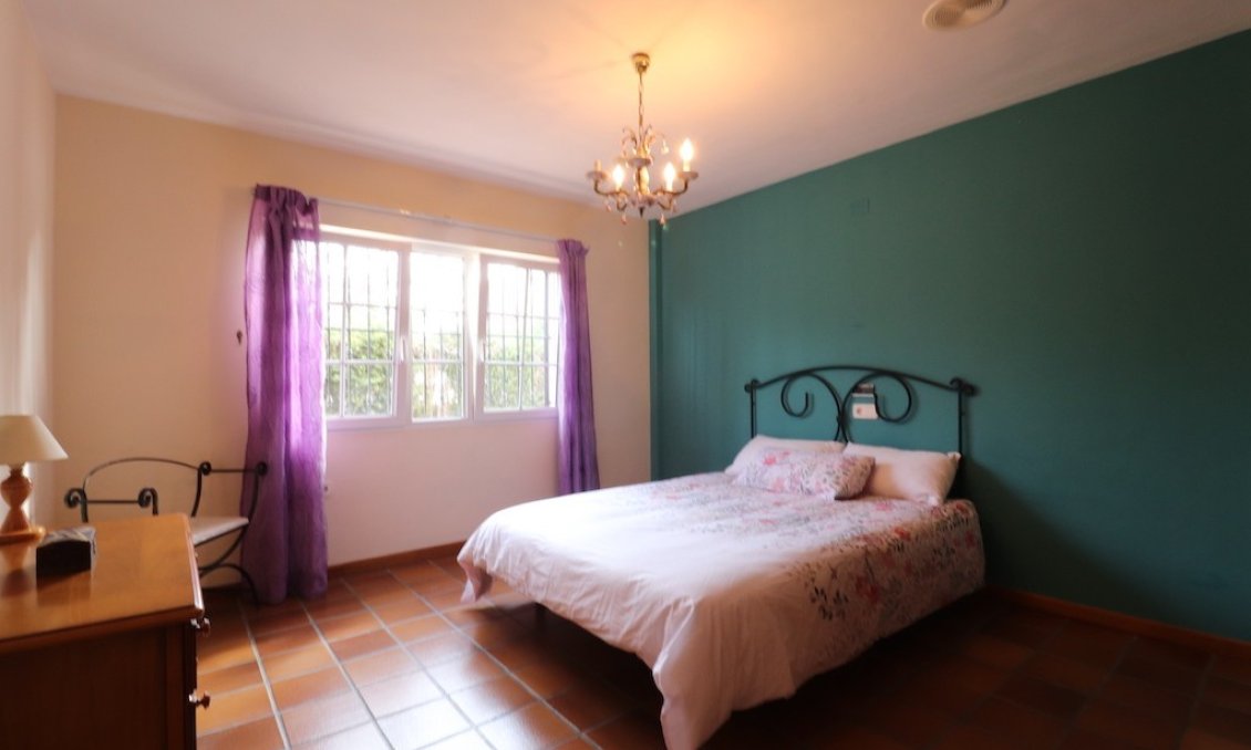 Segunda mano - Villa -
Mil Palmeras - Costa Blanca