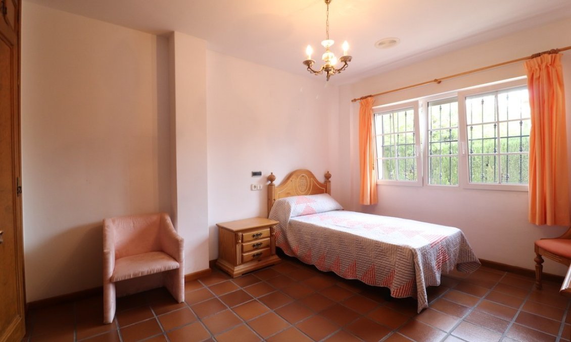 Segunda mano - Villa -
Mil Palmeras - Costa Blanca