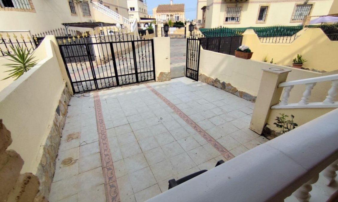 Wiederverkauf - Semi Detached -
Orihuela Costa - Costa Blanca
