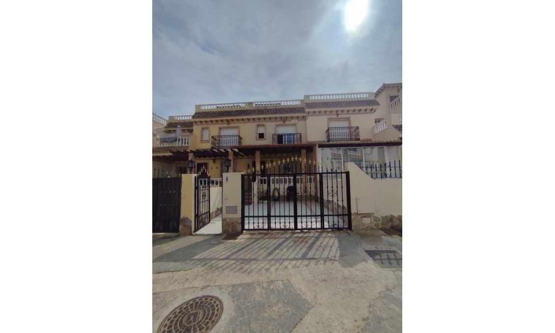 Wiederverkauf - Semi Detached -
Orihuela Costa - Costa Blanca
