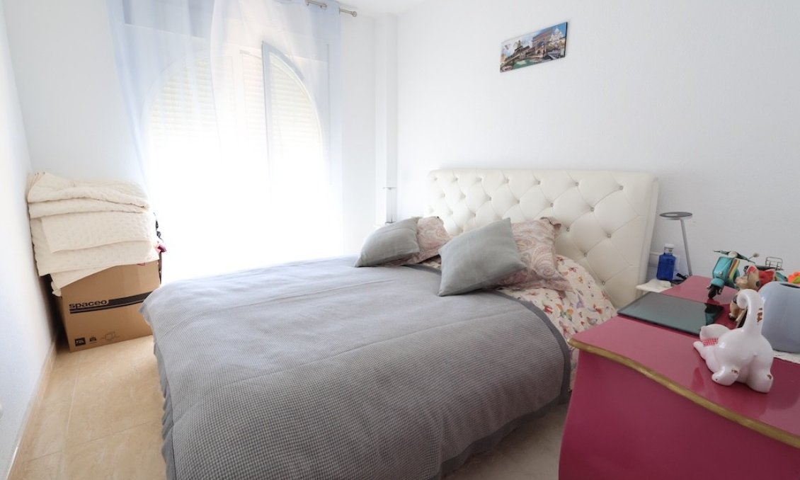 Használt Ingatlanok - Apartman -
Campoamor - Costa Blanca