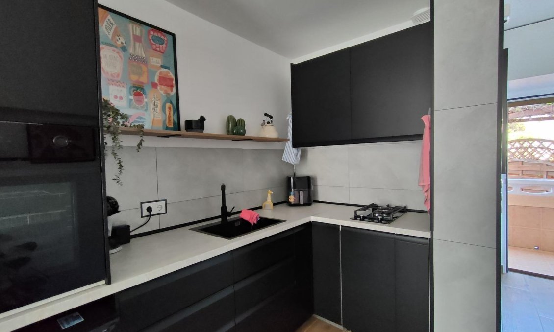 Segunda mano - Apartamento -
Torrevieja - La Mata