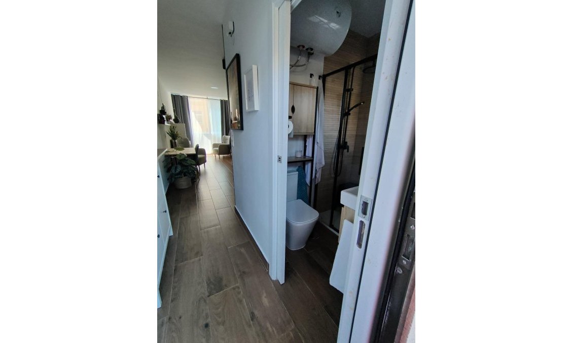 Segunda mano - Apartamento -
Torrevieja - La Mata
