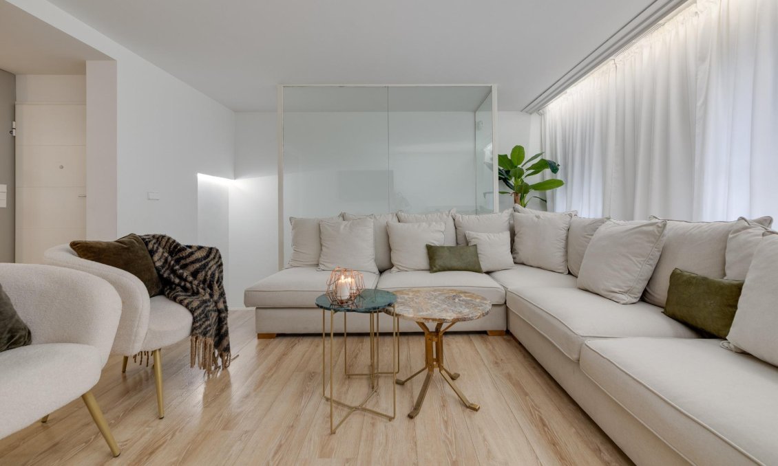 Segunda mano - Apartamento -
Torrevieja - Playa del Cura