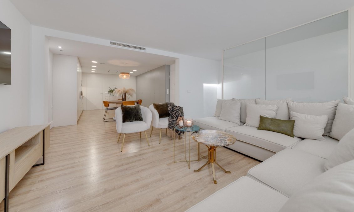 Segunda mano - Apartamento -
Torrevieja - Playa del Cura