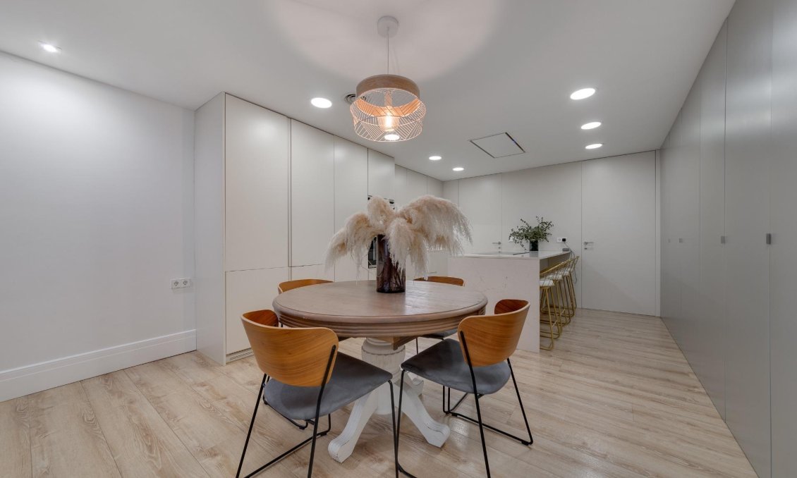 Segunda mano - Apartamento -
Torrevieja - Playa del Cura