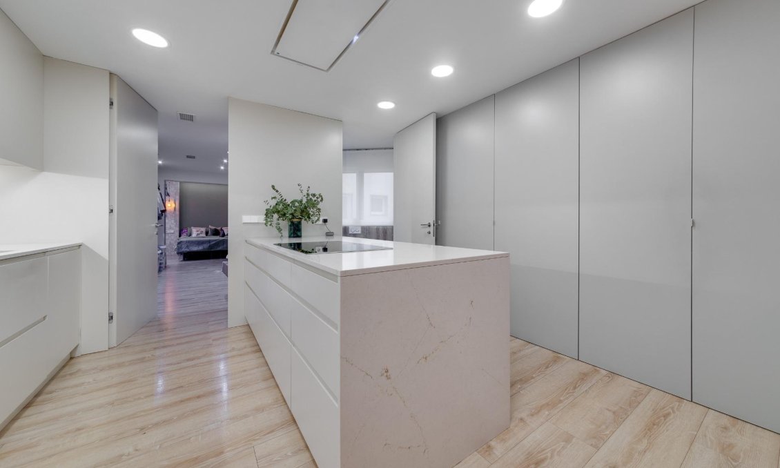 Segunda mano - Apartamento -
Torrevieja - Playa del Cura