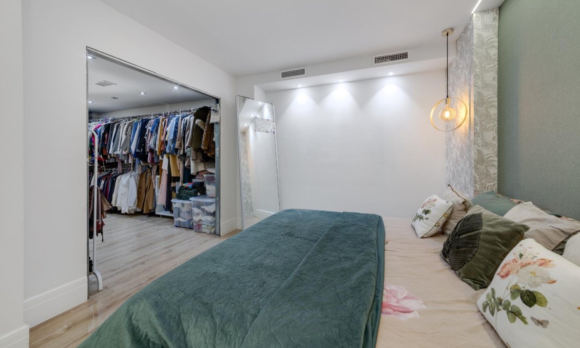 Segunda mano - Apartamento -
Torrevieja - Playa del Cura