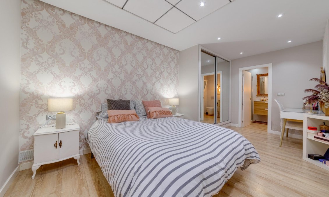 Segunda mano - Apartamento -
Torrevieja - Playa del Cura