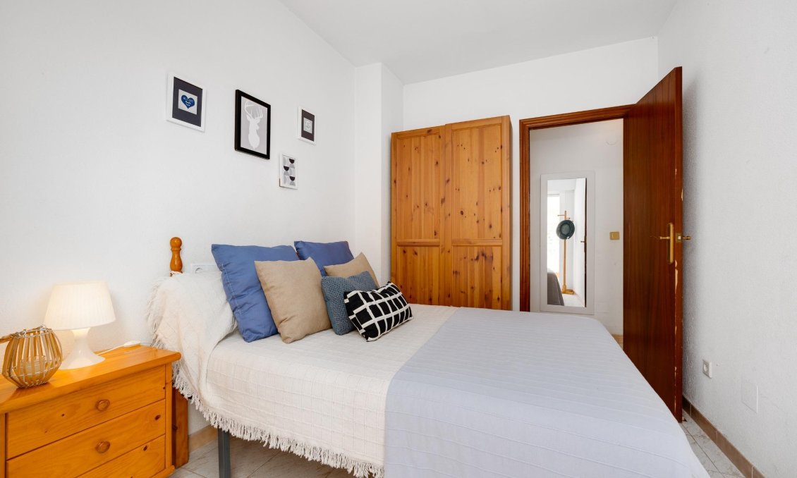 Segunda mano - Apartamento -
Torrevieja - Estacion De Autobuses