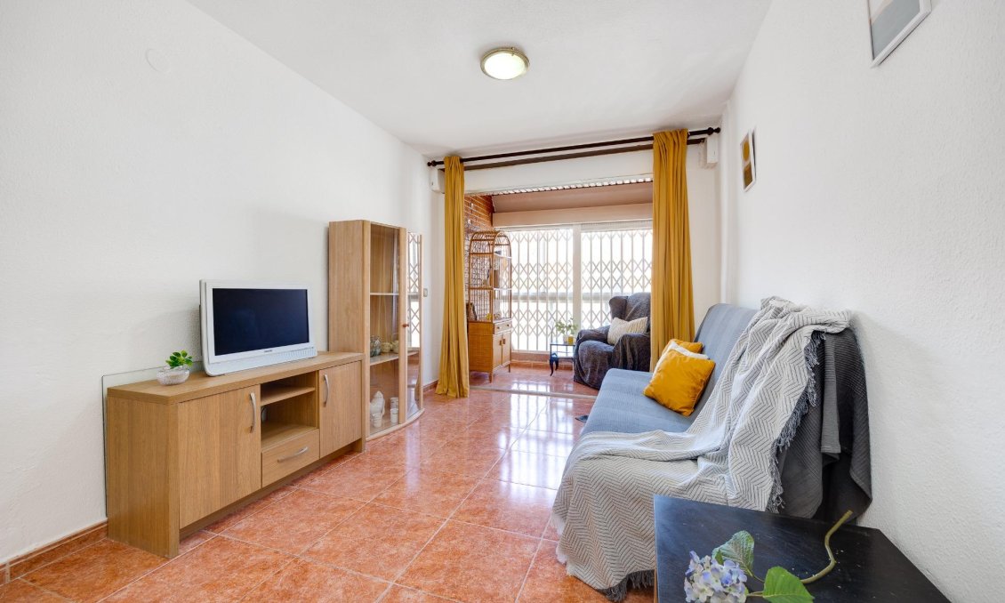 Segunda mano - Apartamento -
Torrevieja - Playa De Los Naufragos