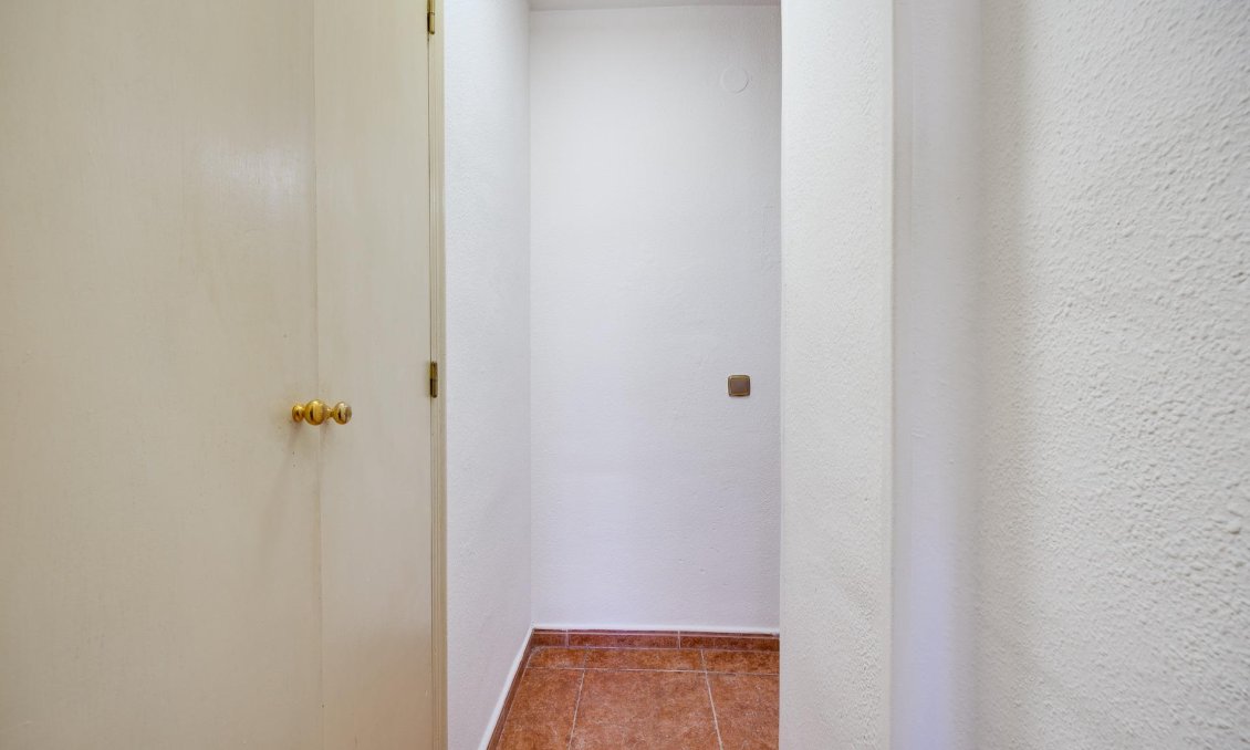 Segunda mano - Apartamento -
Torrevieja - Playa De Los Naufragos