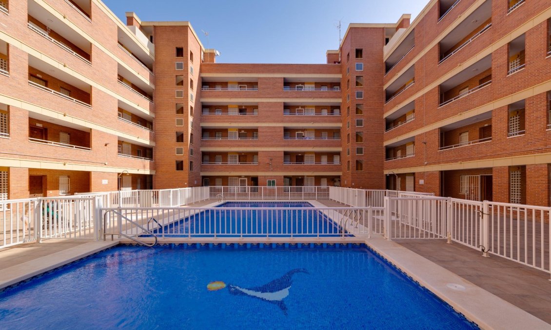 Segunda mano - Apartamento -
Torrevieja - Playa De Los Naufragos
