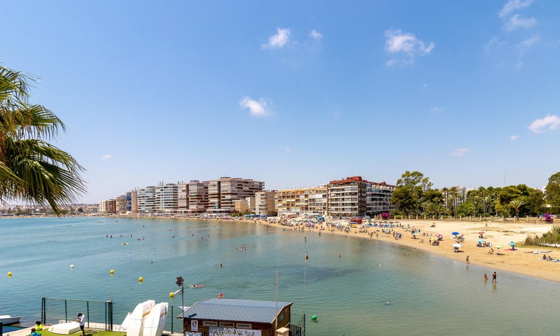 Segunda mano - Apartamento -
Torrevieja - Playa De Los Naufragos