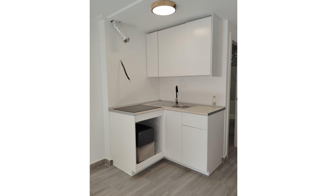 Segunda mano - Apartamento -
Torrevieja - Centro