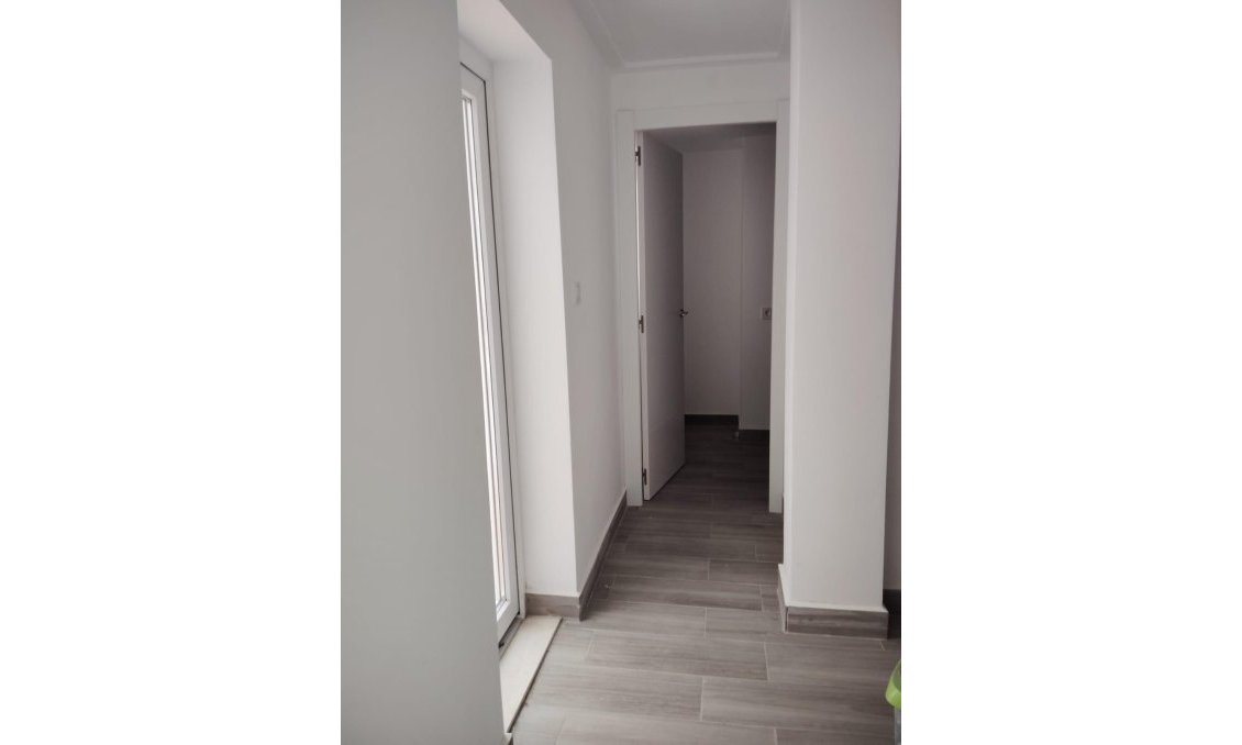 Segunda mano - Apartamento -
Torrevieja - Centro