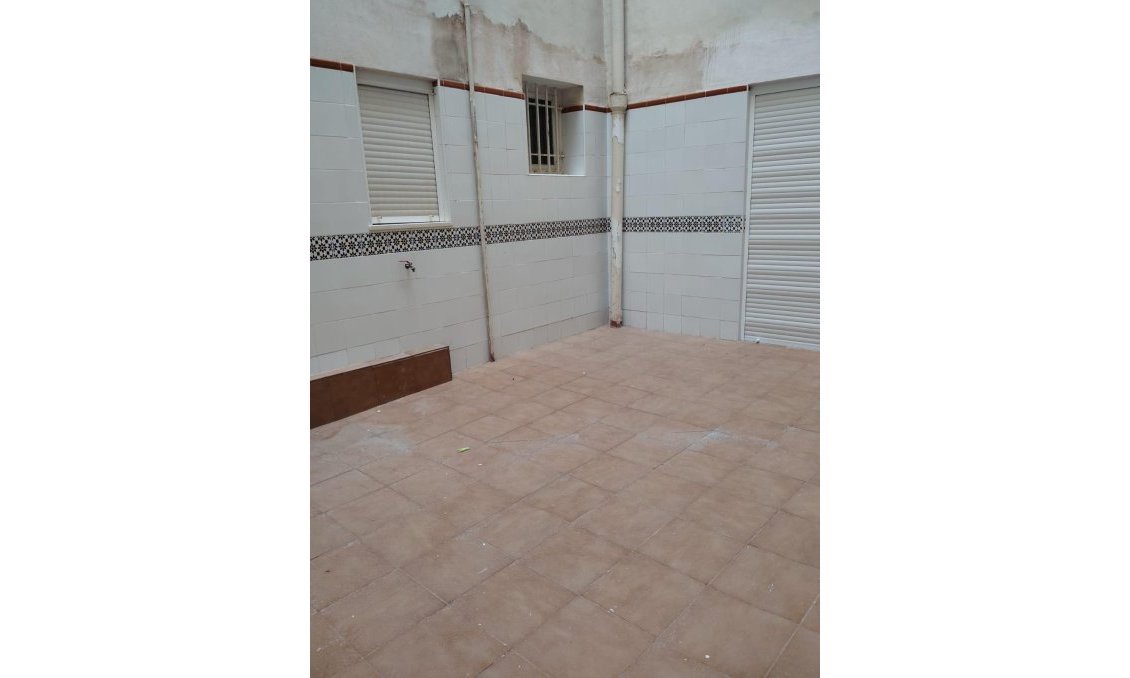 Segunda mano - Apartamento -
Torrevieja - Centro