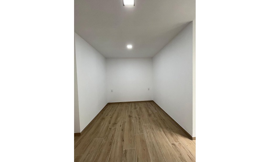 Segunda mano - Apartamento -
Torrevieja - La Mata