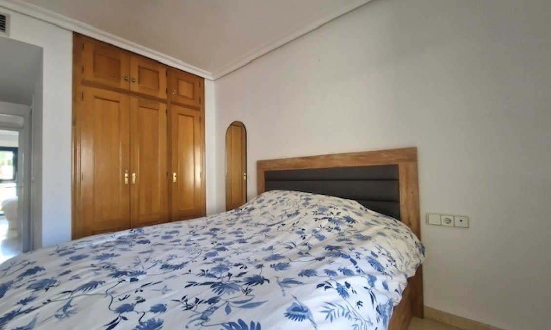 Wiederverkauf - Wohnung -
Albir - Costa Blanca