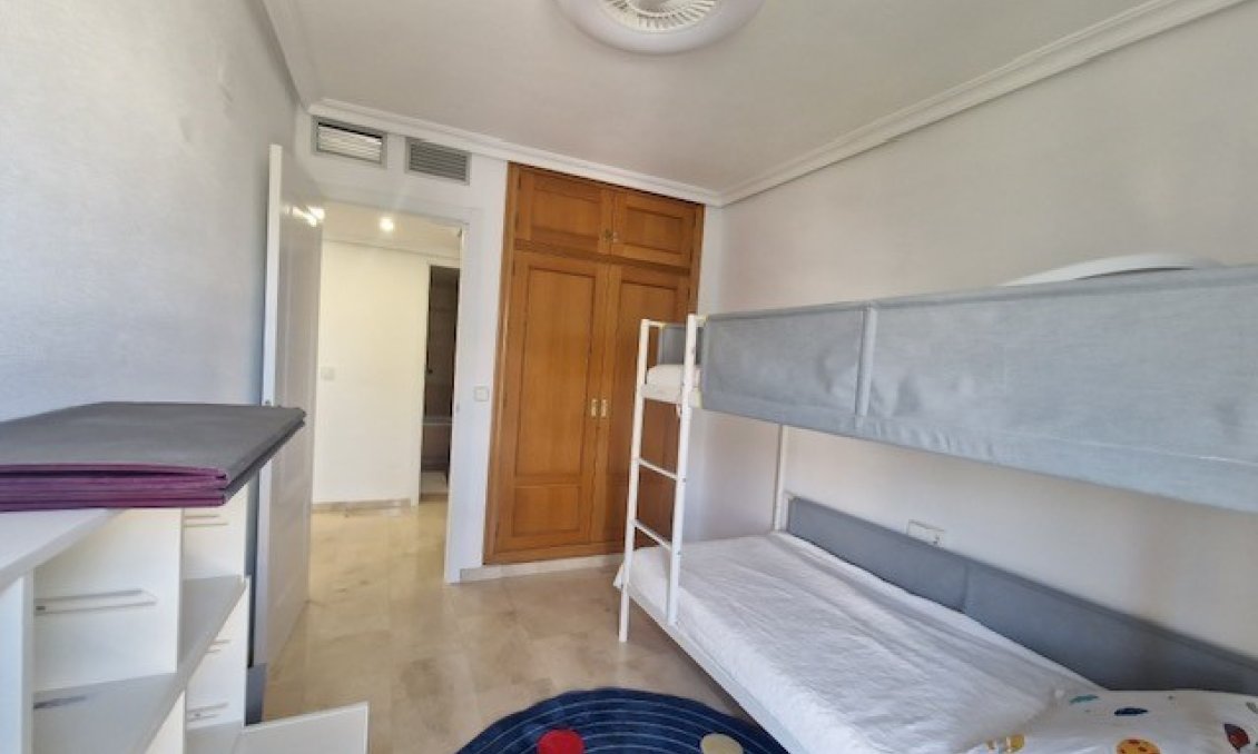Wiederverkauf - Wohnung -
Albir - Costa Blanca