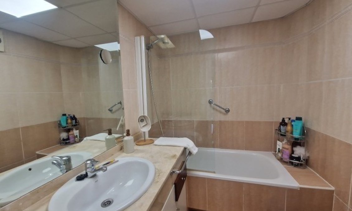 Wiederverkauf - Wohnung -
Albir - Costa Blanca