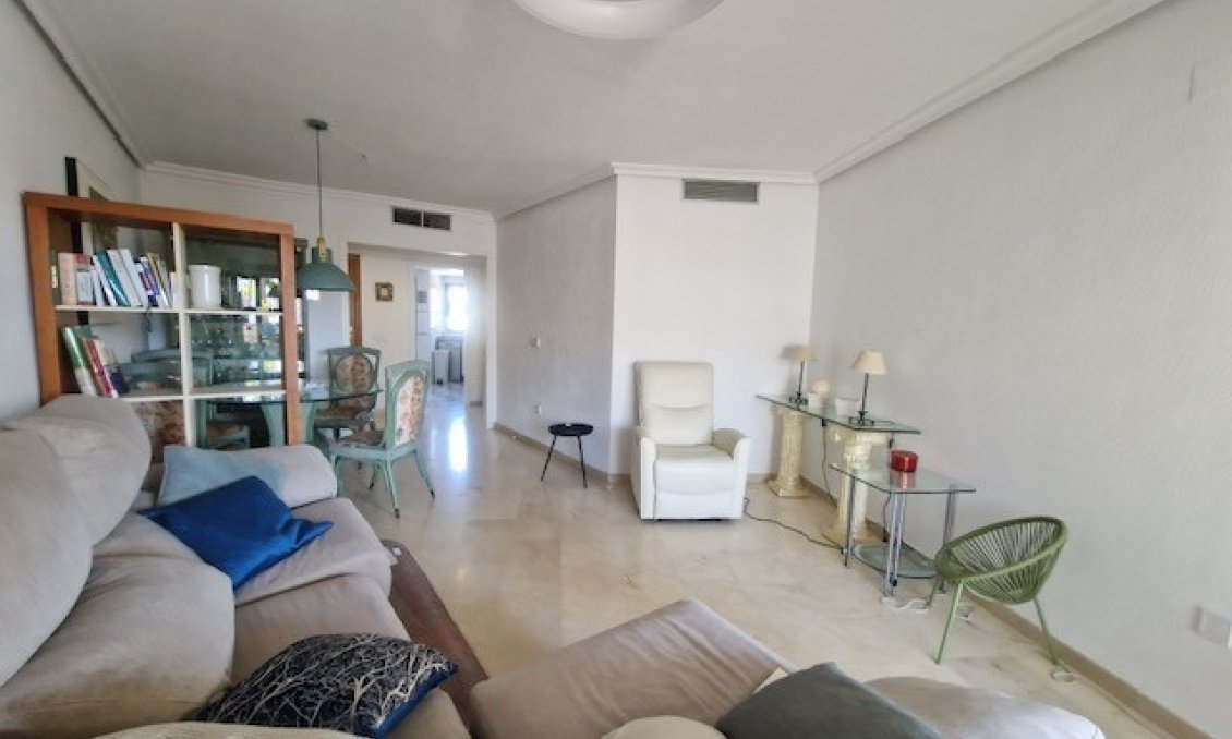 Wiederverkauf - Wohnung -
Albir - Costa Blanca