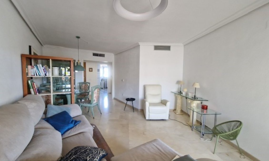 Wiederverkauf - Wohnung -
Albir - Costa Blanca
