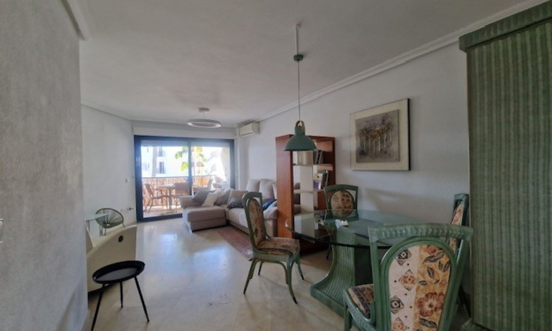 Wiederverkauf - Wohnung -
Albir - Costa Blanca