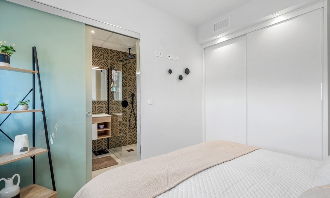Wiederverkauf - Wohnung -
Playa Flamenca - Costa Blanca