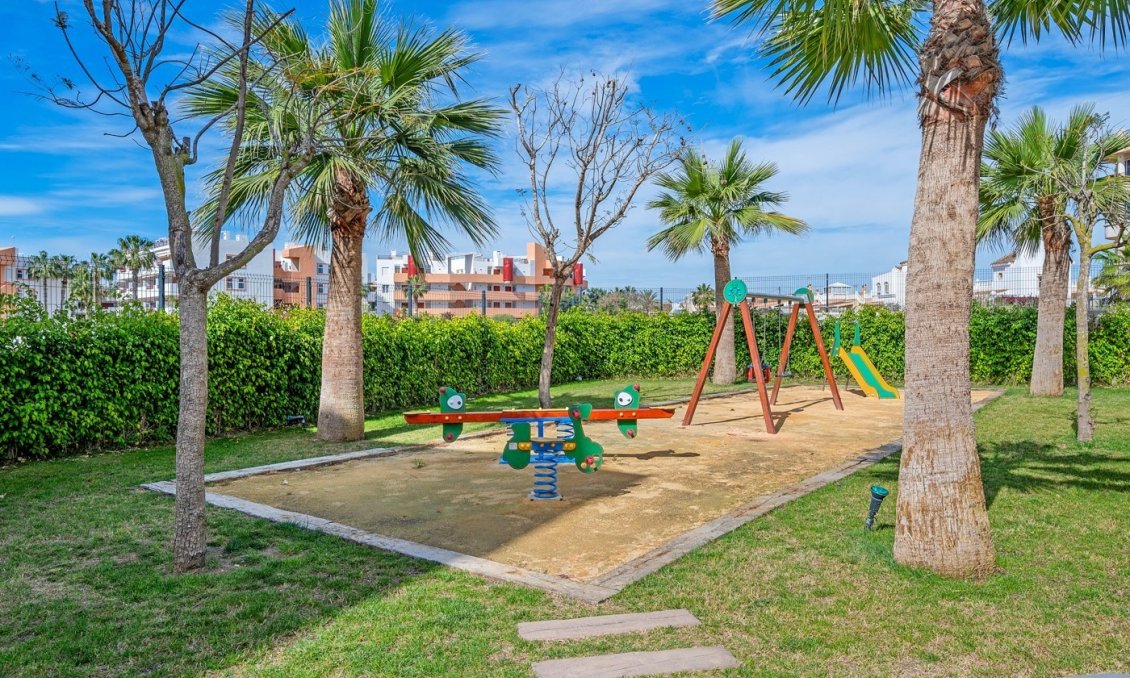 Wiederverkauf - Wohnung -
Playa Flamenca - Costa Blanca